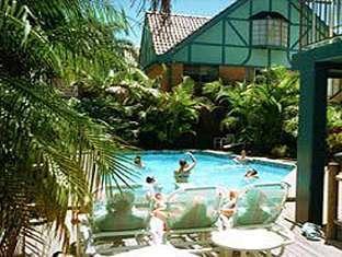 Coastal Bay Motel